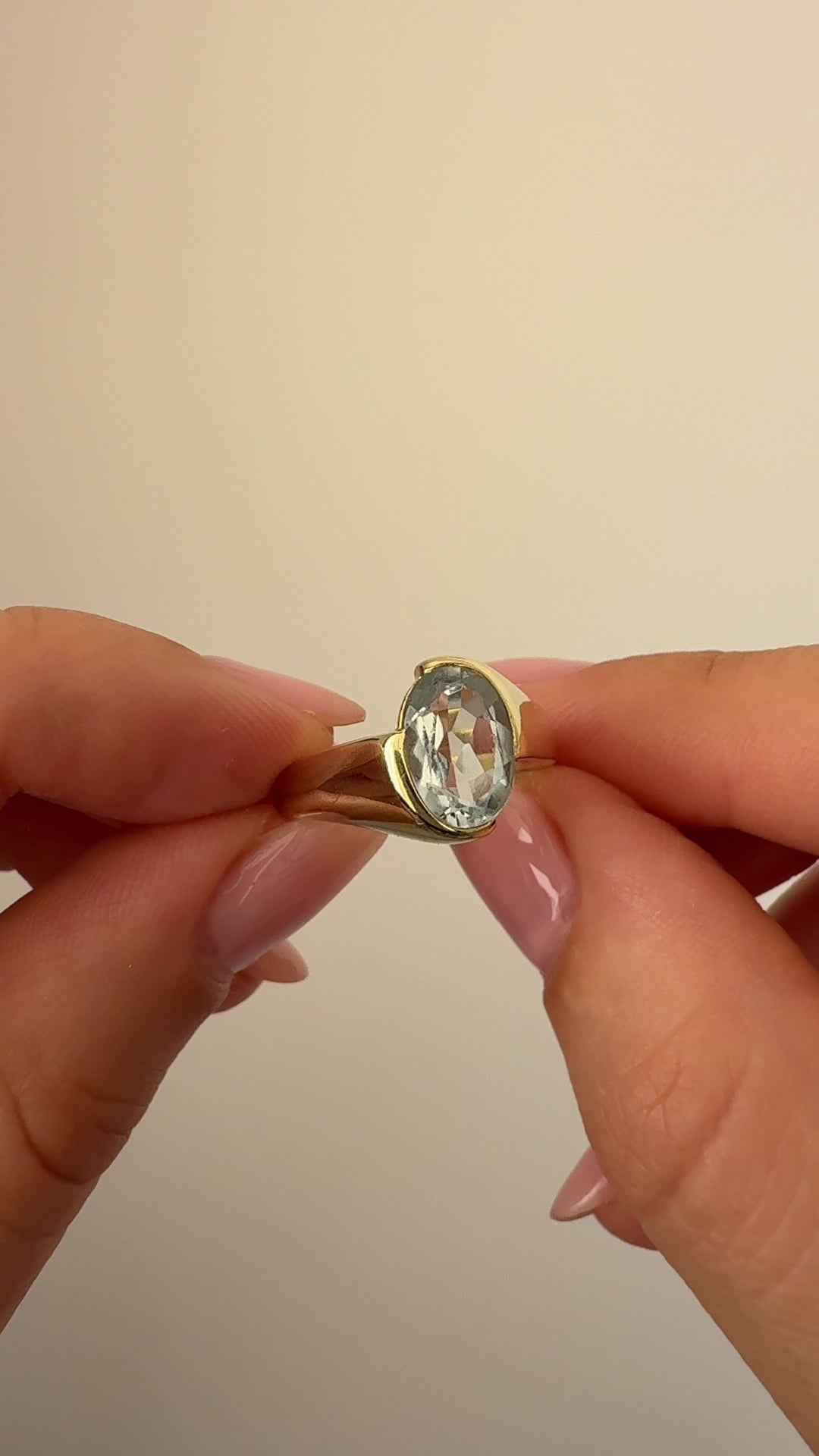 Aqua Solitaire Ring Vintage Gold